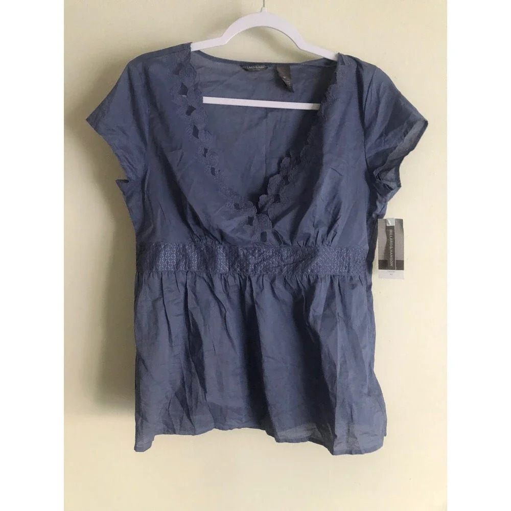 Women’s Hillard & Hanson Top - Size M NWT